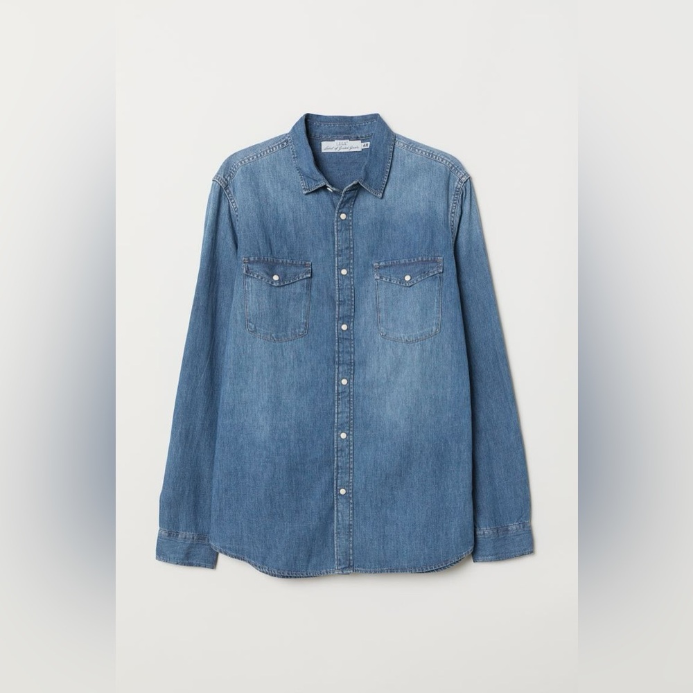 New H&M Mens Blue Denim long sleeve Button down Shirt Size Small